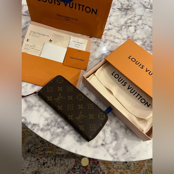 Louis Vuitton Clemence Wallet - Picture 6 of 10